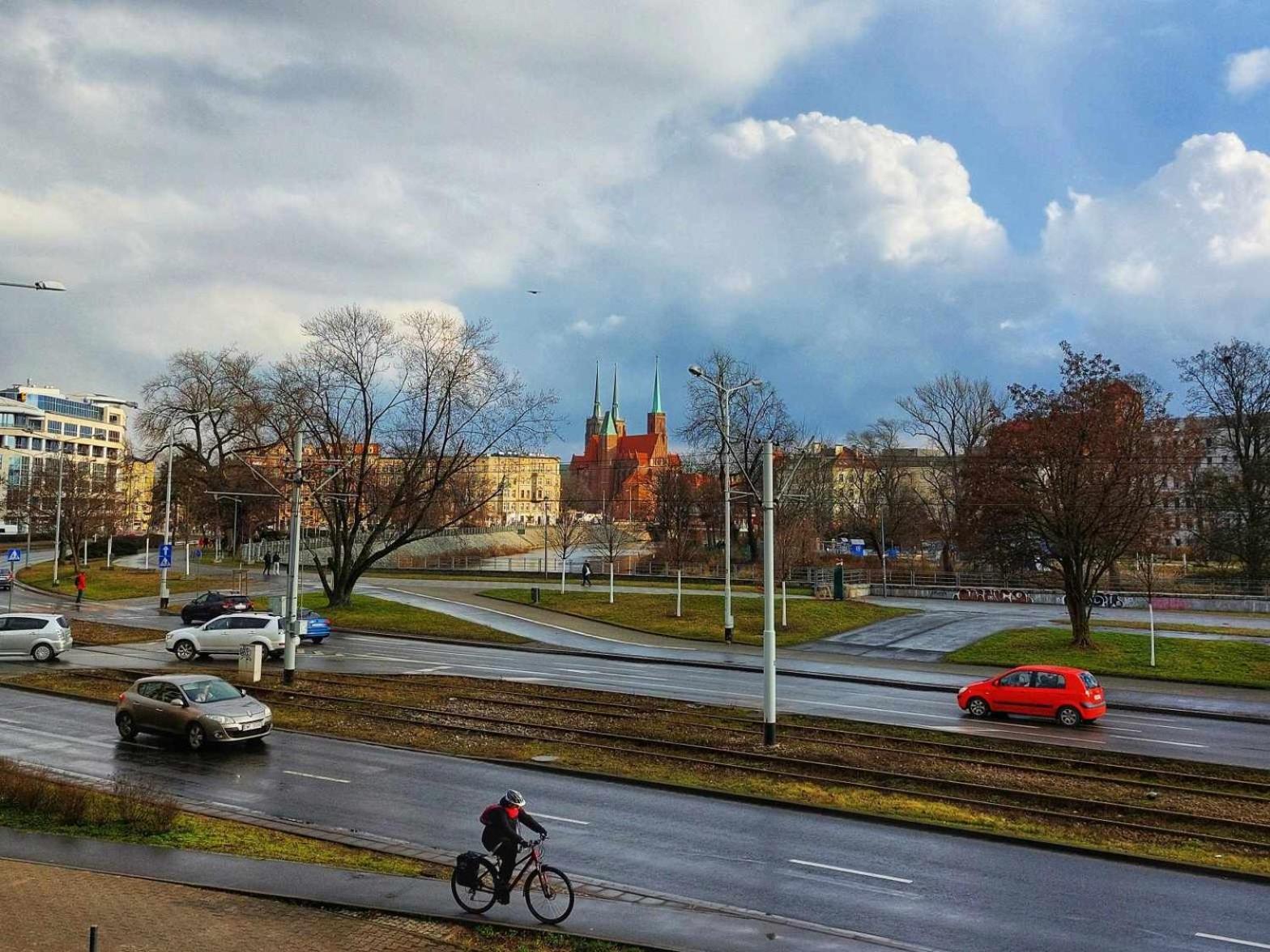 Apartamenty Jednosci 46 Wroclaw Dış mekan fotoğraf